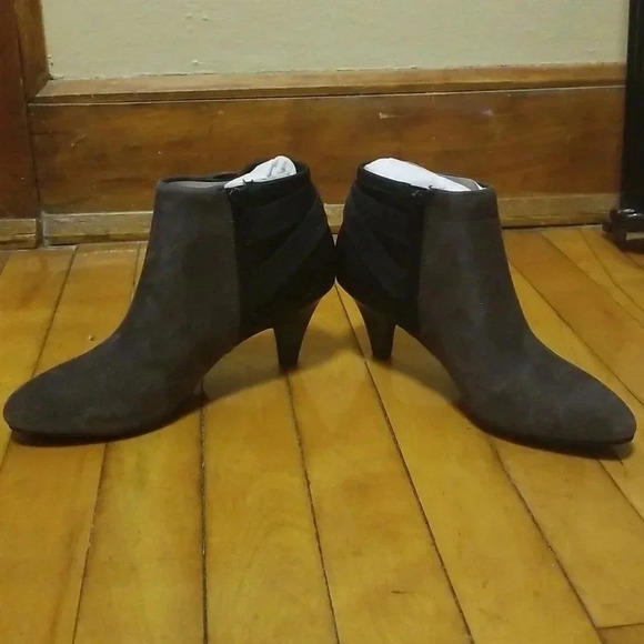 Alfani Step & Flex Vandela Booties Suede Pointed Toe Kitten Heel Boots - Picture 3 of 5